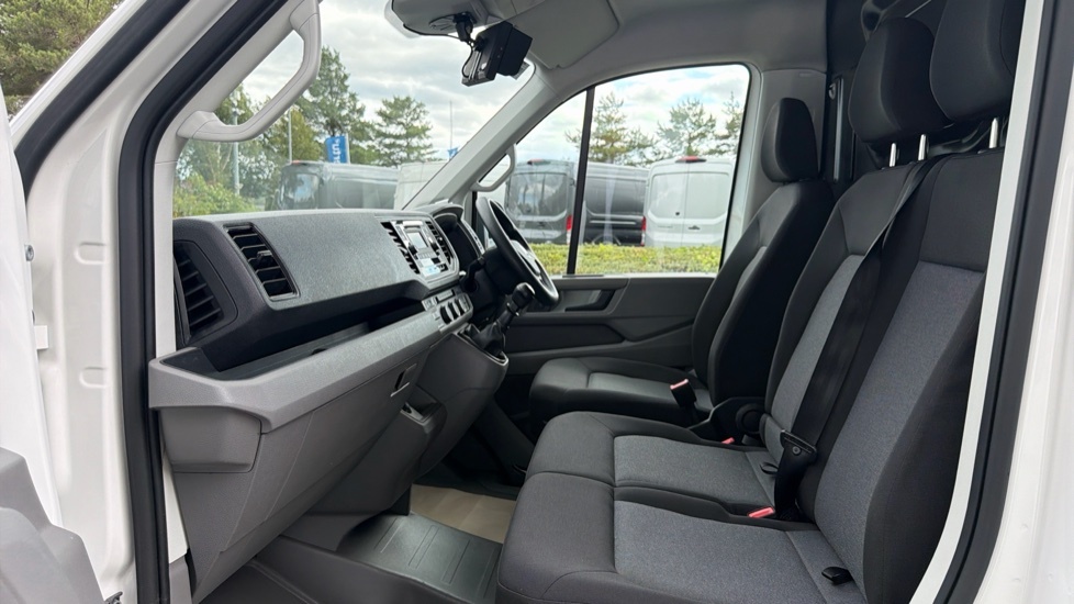 Volkswagen Crafter Cr35 Panel Van Startline Mwb 140 Ps 2.0 Tdi 6Sp Ma White #13