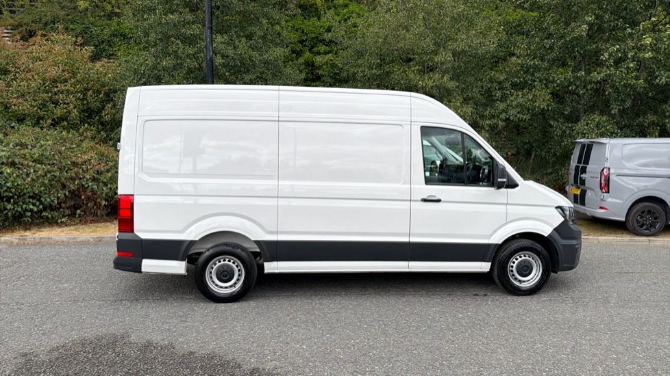 Volkswagen Crafter Cr35 Panel Van Startline Mwb 140 Ps 2.0 Tdi 6Sp Ma White #9
