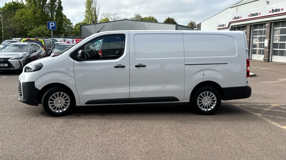 Toyota PROACE 1.5D Icon Medium Panel Van Mwb Euro 6 Ss 6Dr White #24