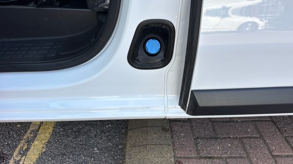 Toyota PROACE 1.5D Icon Medium Panel Van Mwb Euro 6 Ss 6Dr White #62