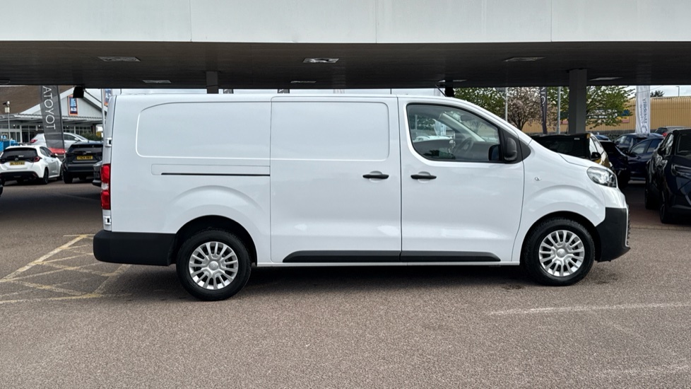 Toyota PROACE 1.5D Icon Medium Panel Van Mwb Euro 6 Ss 6Dr White #23