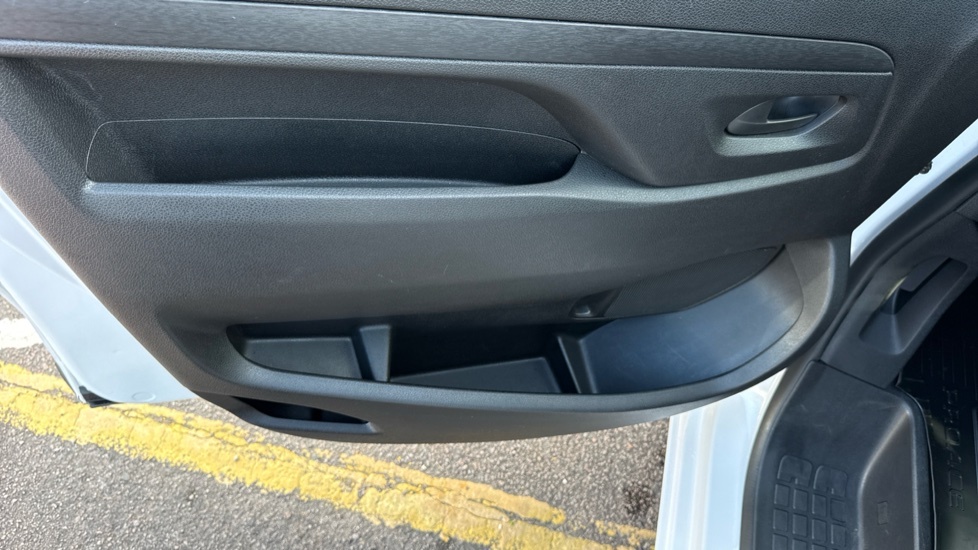 Toyota PROACE 1.5D Icon Medium Panel Van Mwb Euro 6 Ss 6Dr White #60