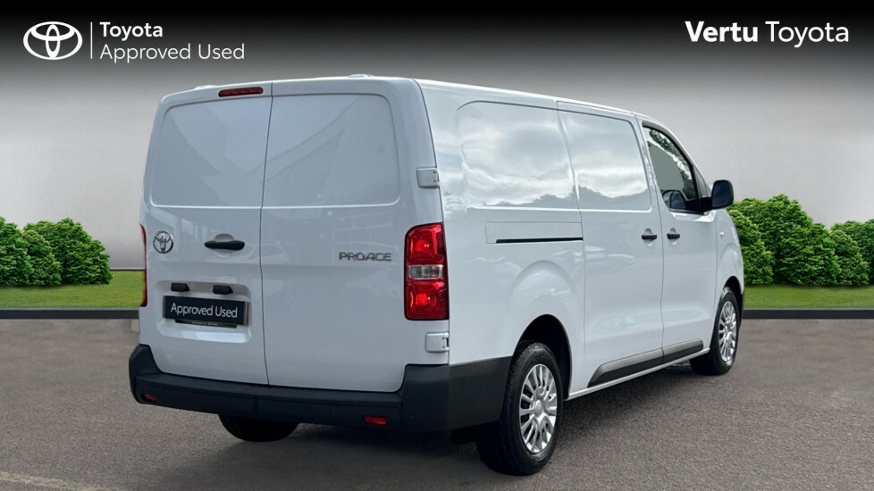 Toyota PROACE Icon White #2