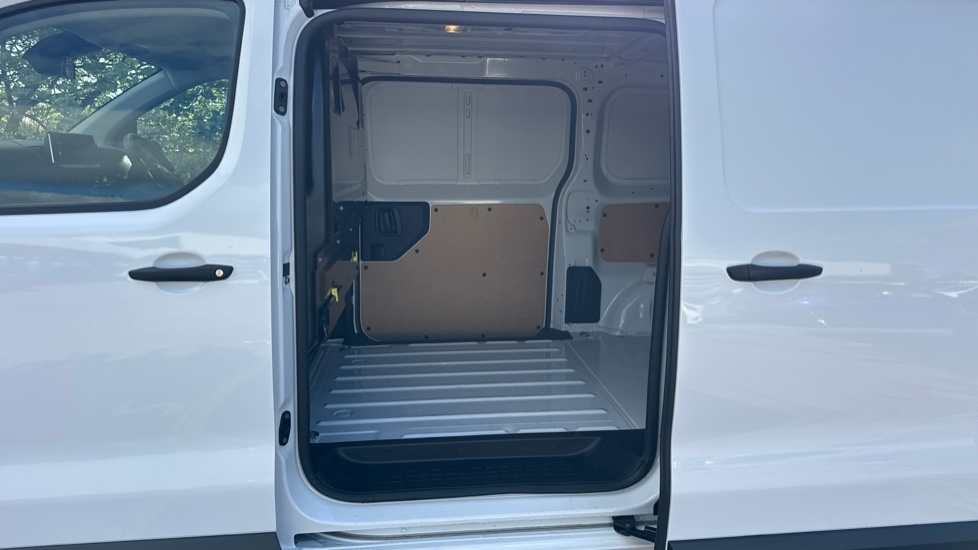 Toyota PROACE 1.5D Icon Medium Panel Van Mwb Euro 6 Ss 6Dr White #64