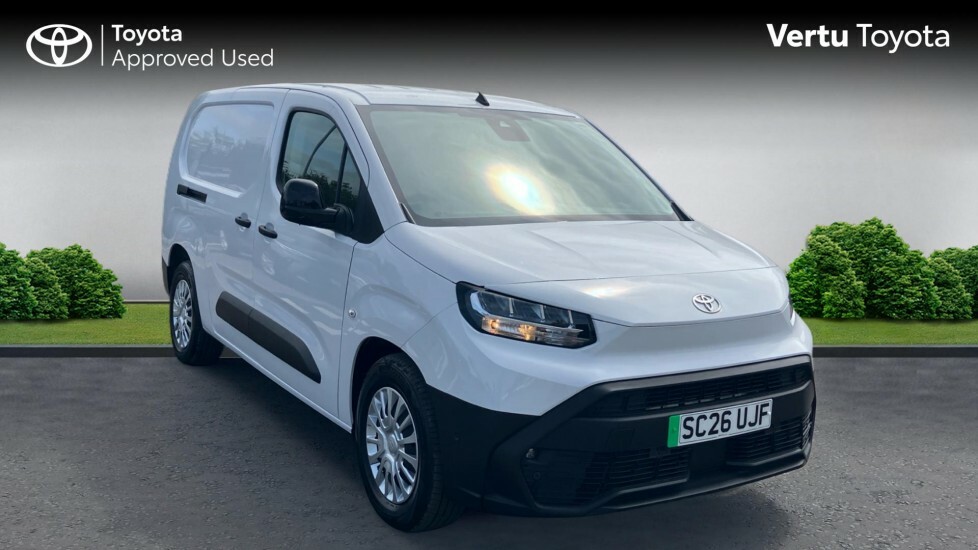 Toyota Proace City Icon White