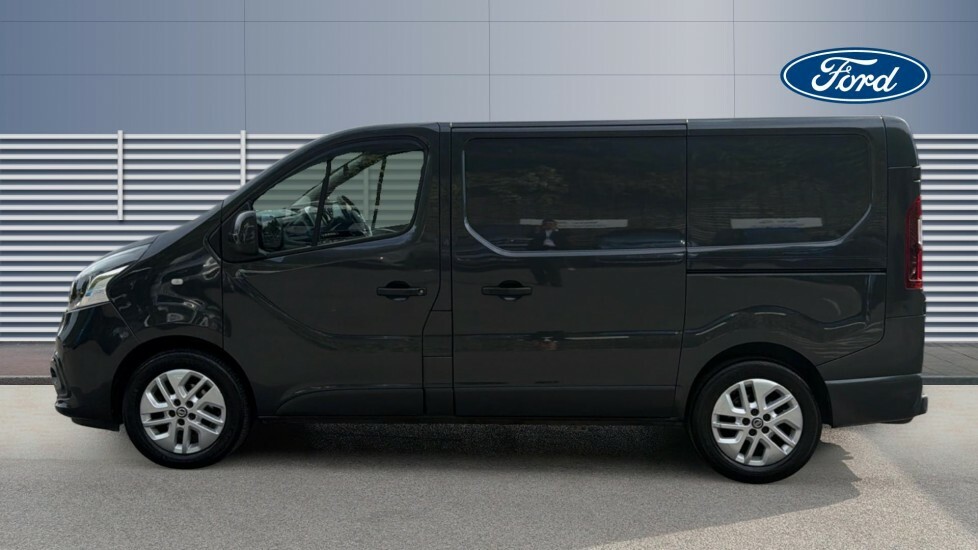 Nissan NV300   #4