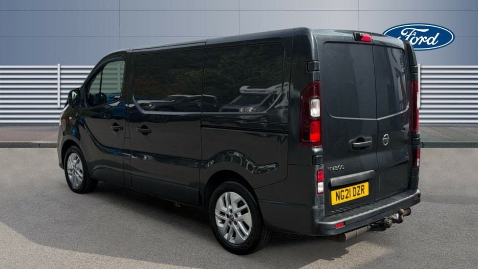Nissan NV300   #2