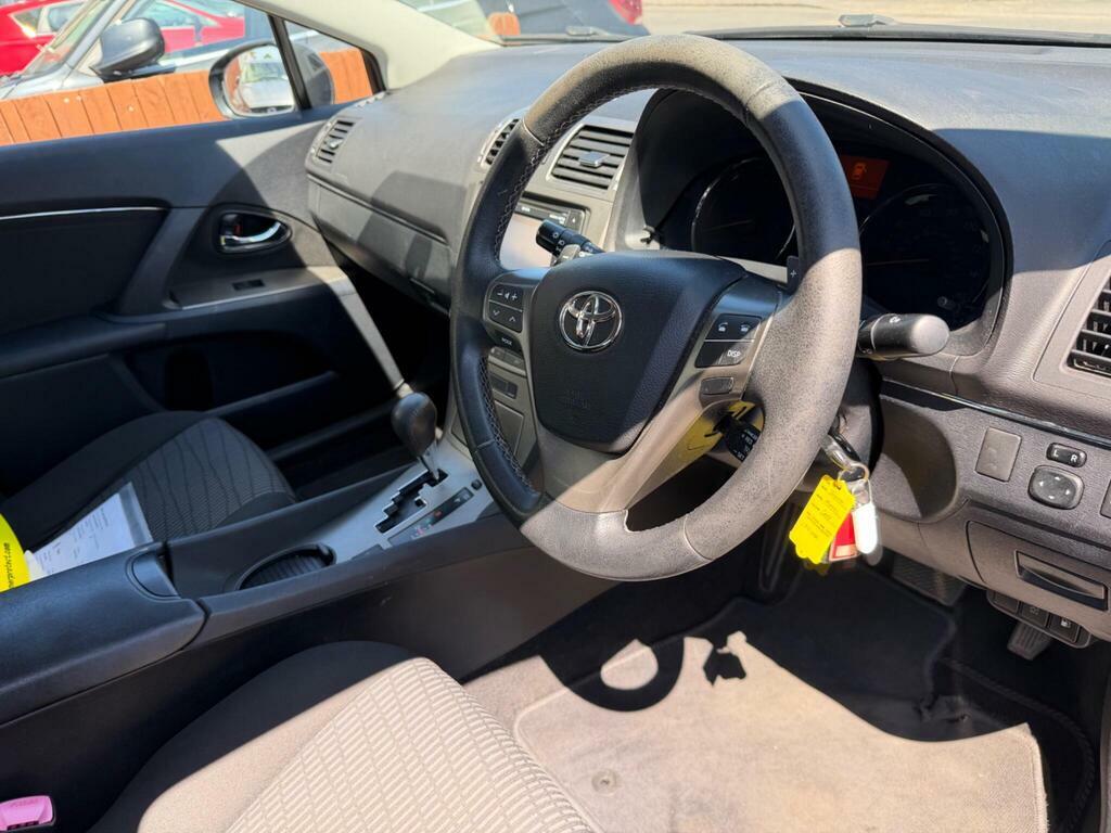 Toyota Avensis 2.0 Tr D-4d 125 Bhp Silver #20