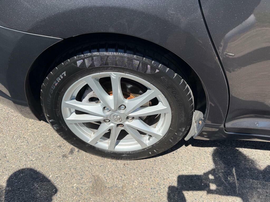 Toyota Avensis 2.0 Tr D-4d 125 Bhp Silver #10