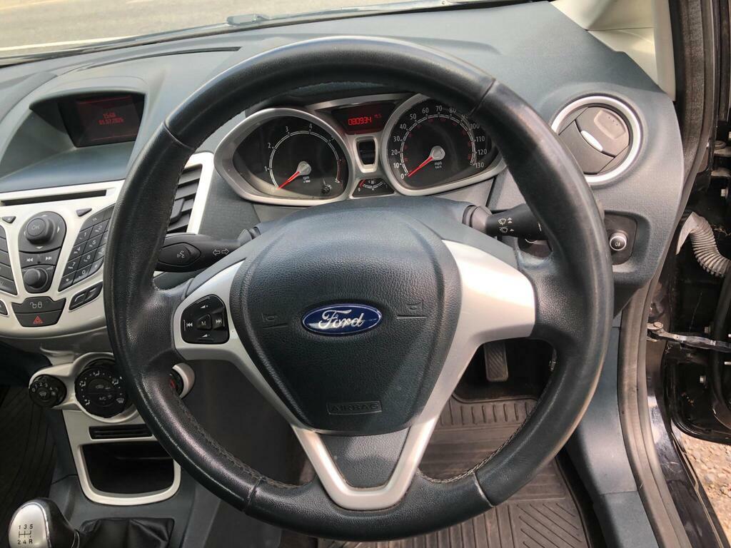 Ford Fiesta 1.2 Zetec Silver #26