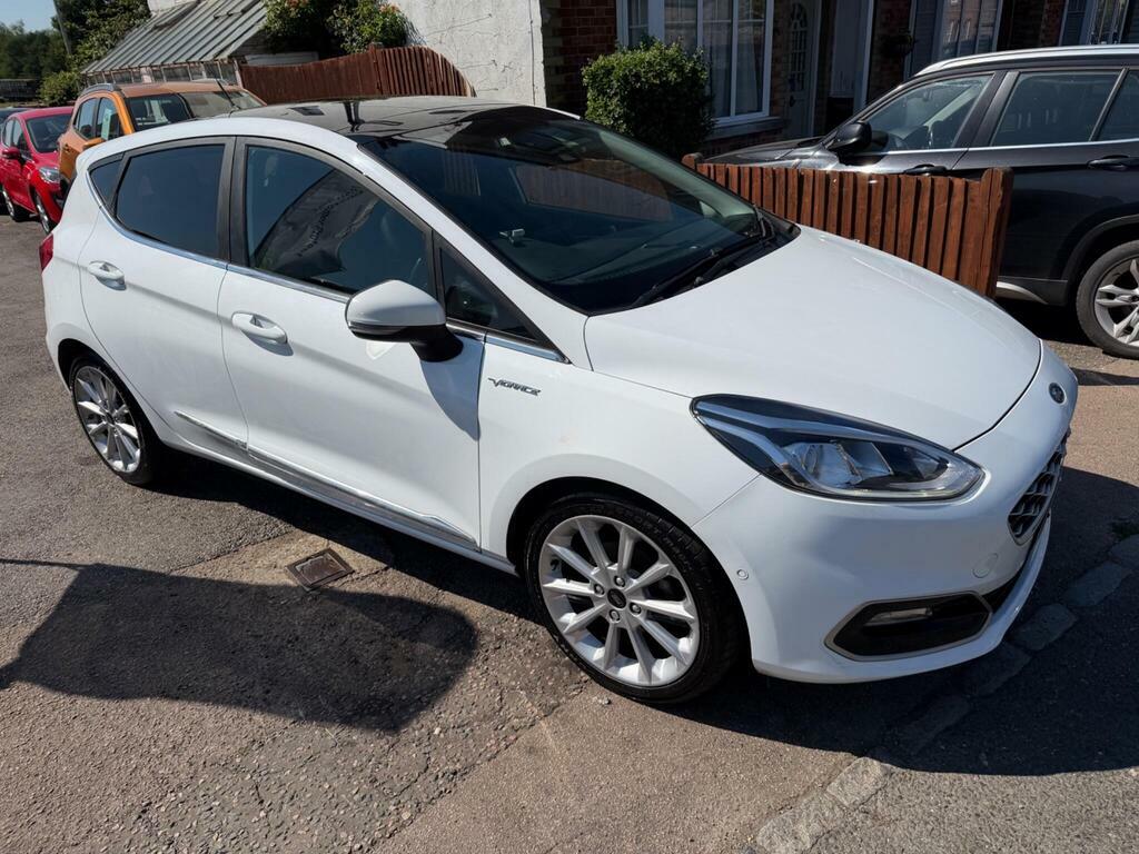 Ford Fiesta 1.0T Ecoboost Vignale Euro 6 S S White #2