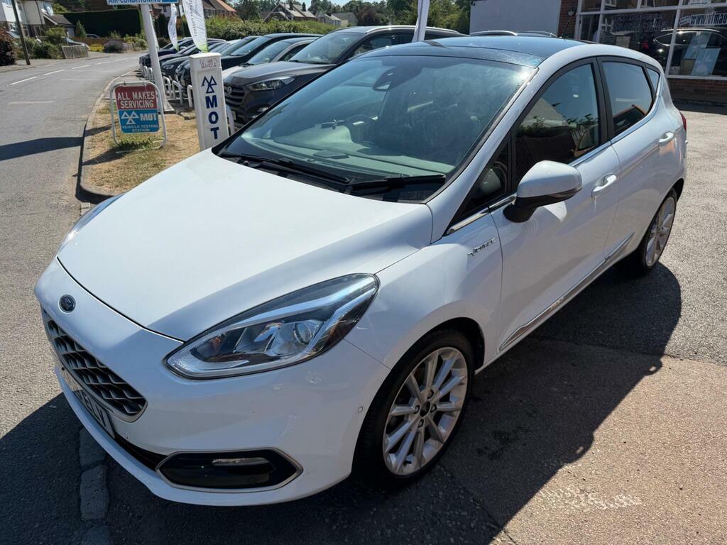 Ford Fiesta 1.0T Ecoboost Vignale Euro 6 S S White #5