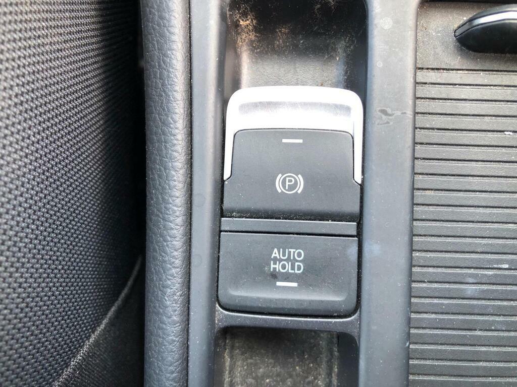 Volkswagen Golf Hatchback Black #36