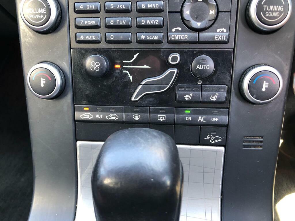 Volvo XC70 #35