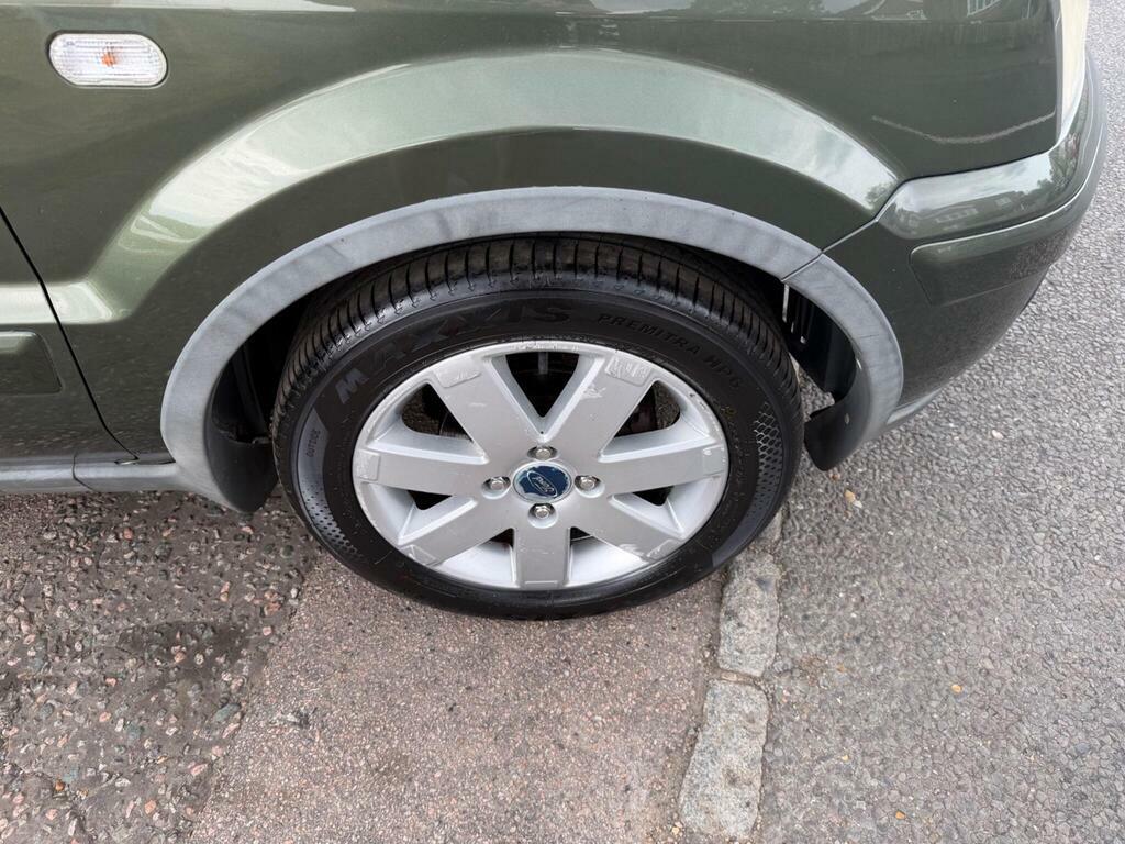 Ford Fusion 1.6 Zetec Climate Black #12