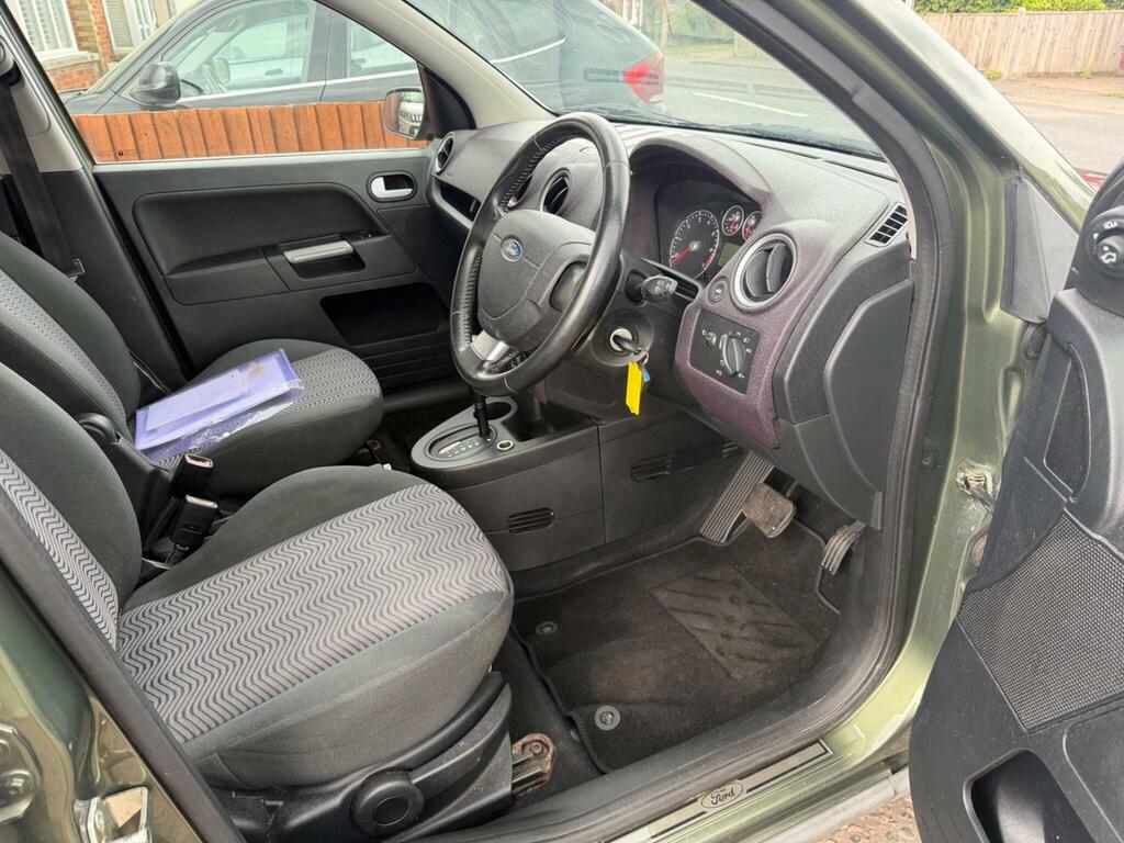 Ford Fusion 1.6 Zetec Climate Black #15