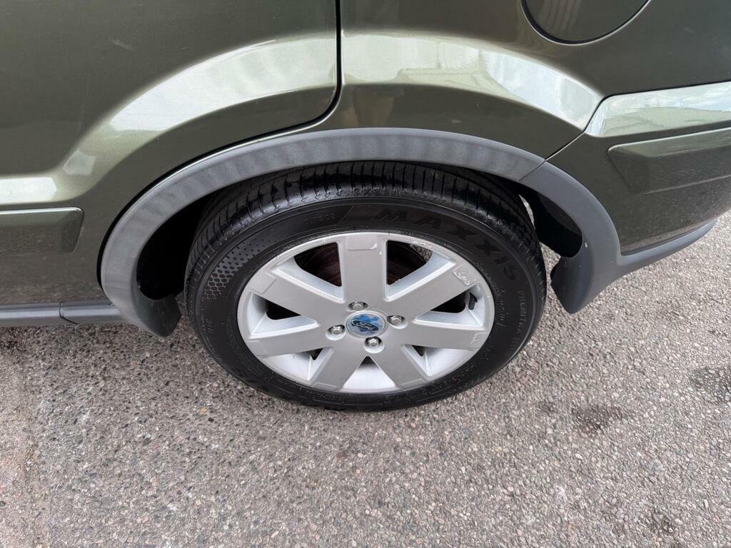 Ford Fusion 1.6 Zetec Climate Black #14