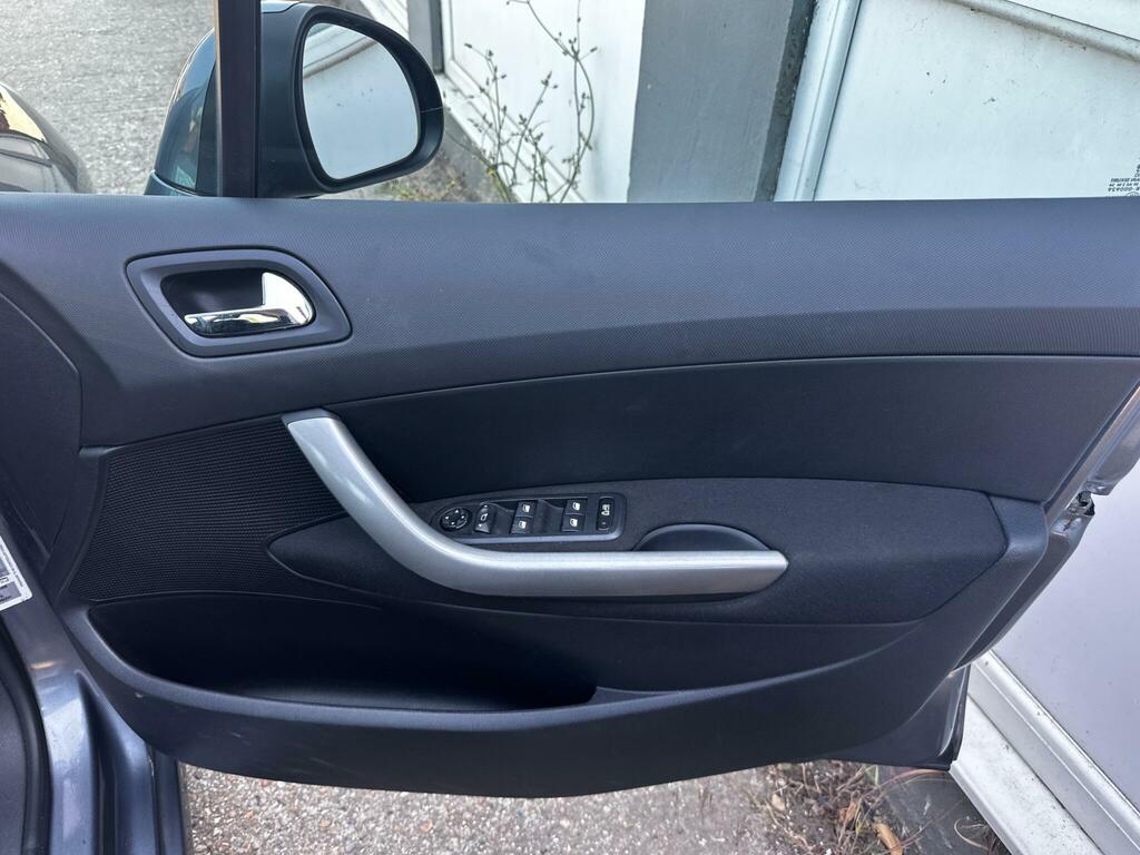 Peugeot 308 1.6 Hdi Sr Euro 5 Black #17