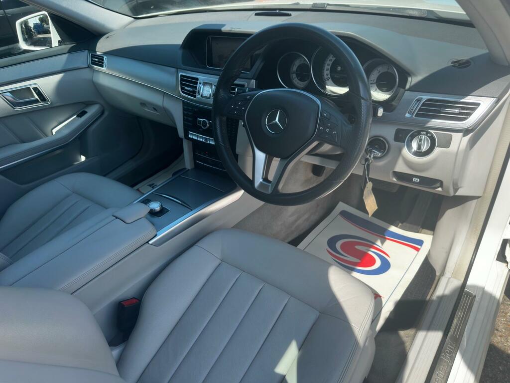 Mercedes-Benz E Class 2.1 Cdi Amg Sport Cabriolet G-tronic Euro 5 Ss White #71