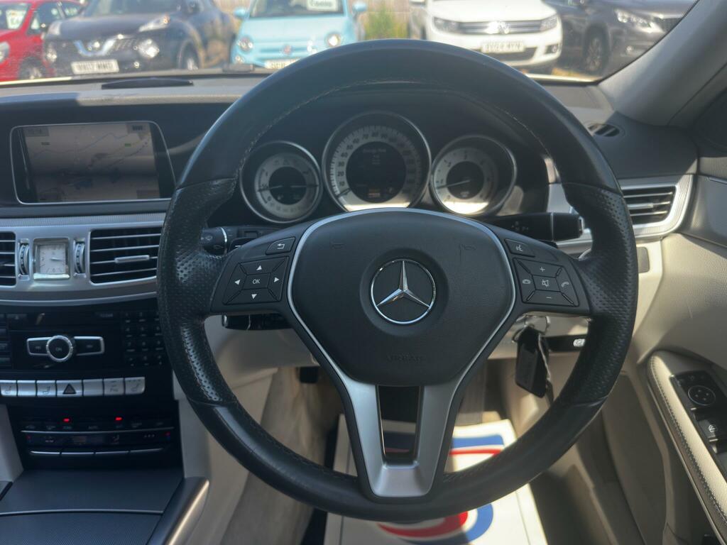 Mercedes-Benz E Class 2.1 Cdi Amg Sport Cabriolet G-tronic Euro 5 Ss White #59