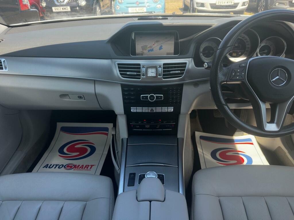 Mercedes-Benz E Class 2.1 Cdi Amg Sport Cabriolet G-tronic Euro 5 Ss White #14