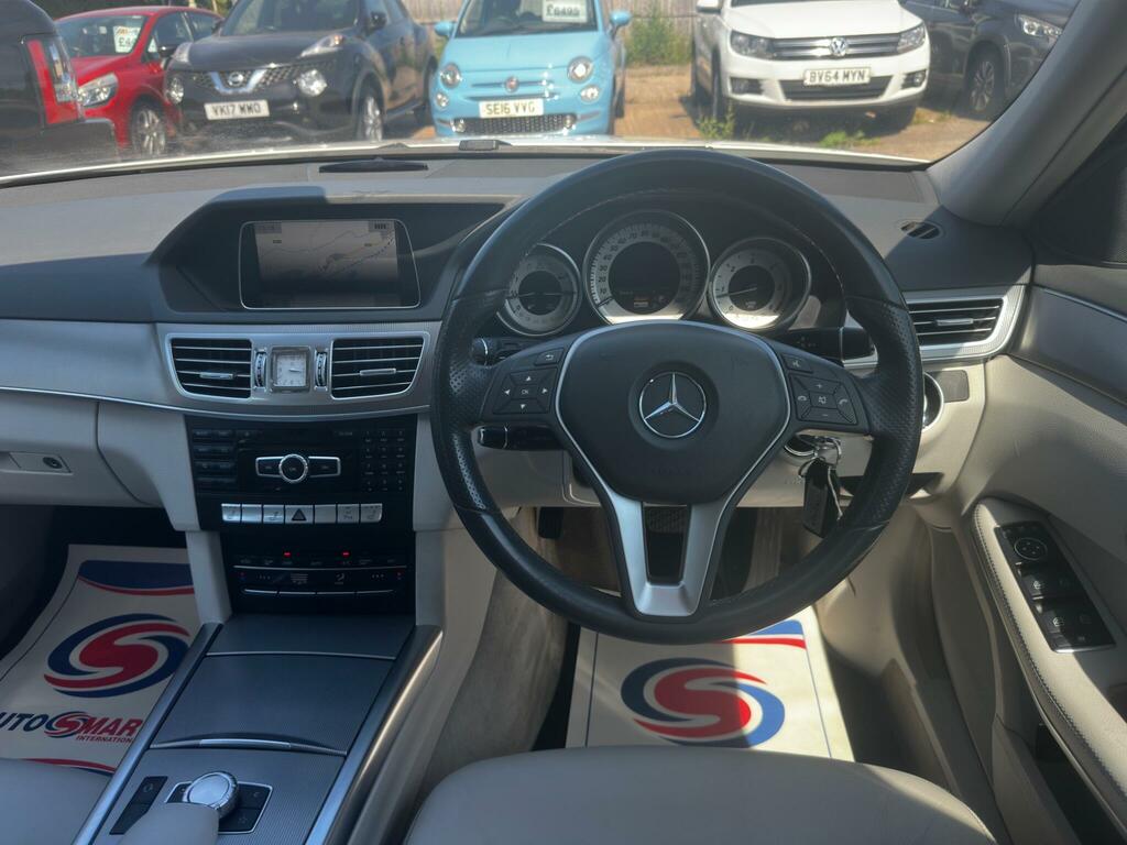 Mercedes-Benz E Class 2.1 Cdi Amg Sport Cabriolet G-tronic Euro 5 Ss White #12