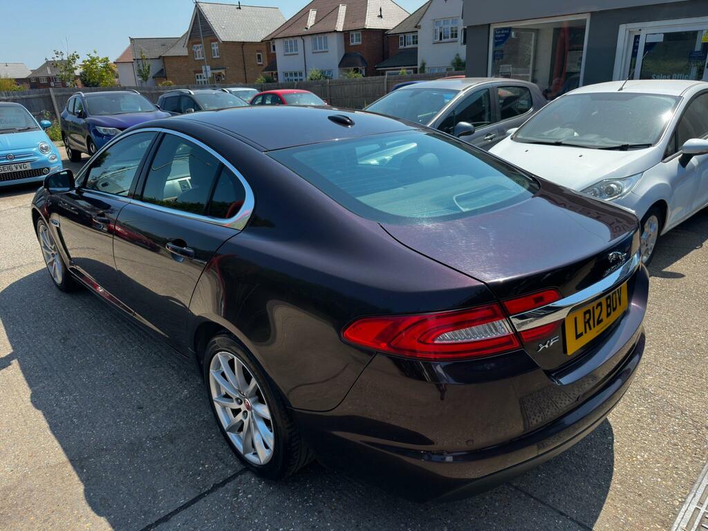Jaguar XF Premium Luxury Red #4