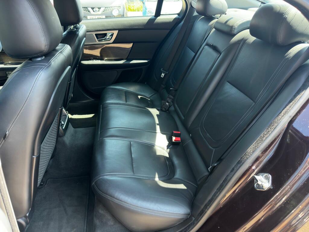 Jaguar XF  Silver #21