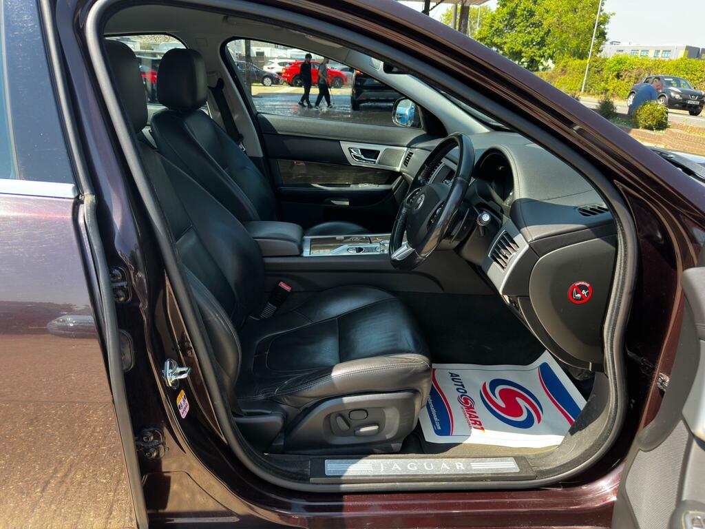 Jaguar XF  Silver #18