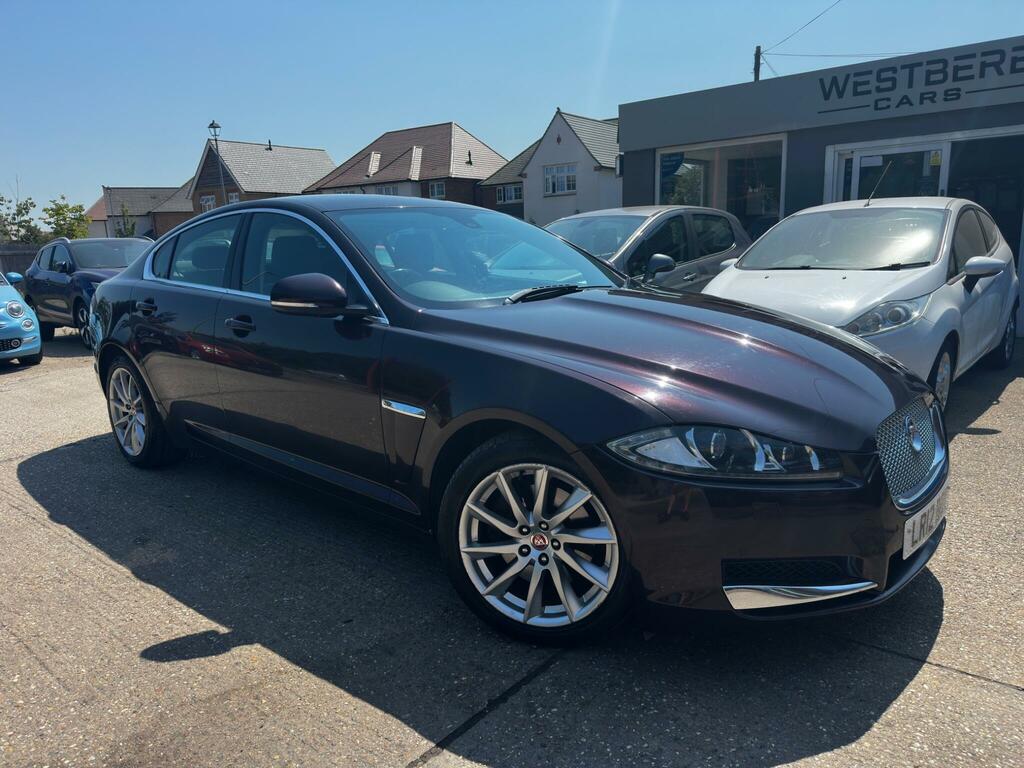 Jaguar XF Premium Luxury Red