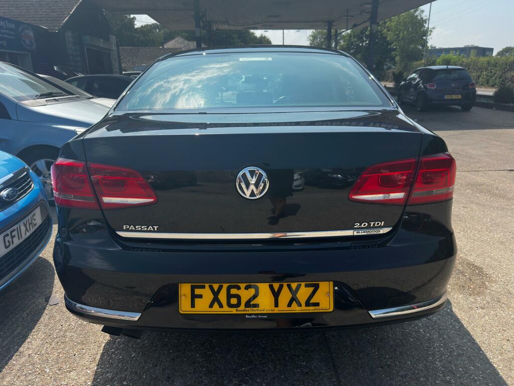 Volkswagen Passat Se Black #4