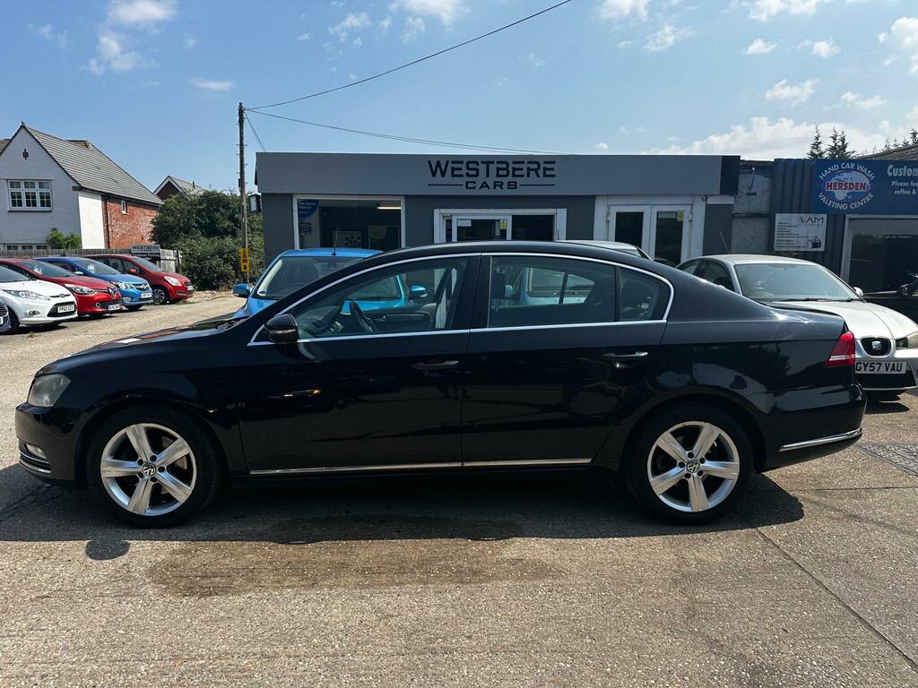 Volkswagen Passat Se Black #3