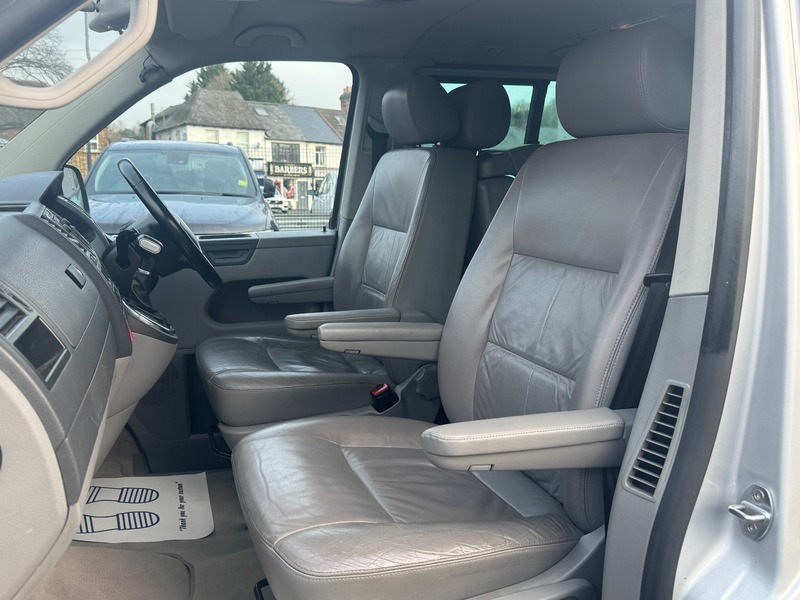 Volkswagen Caravelle 2.5 Tdi Pure Drive Executive Tiptronic Euro 4 Grey #21