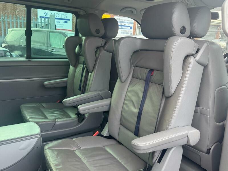Volkswagen Caravelle Beige #39