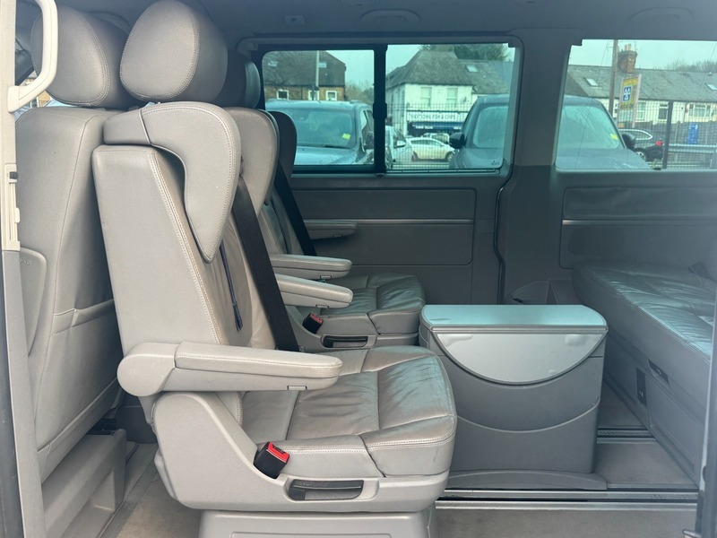 Volkswagen Caravelle 2.5 Tdi Pure Drive Executive Tiptronic Euro 4 Grey #42