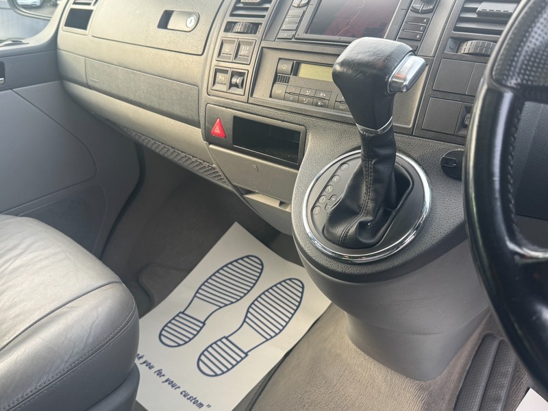 Volkswagen Caravelle 2.5 Tdi Pure Drive Executive Tiptronic Euro 4 Grey #25