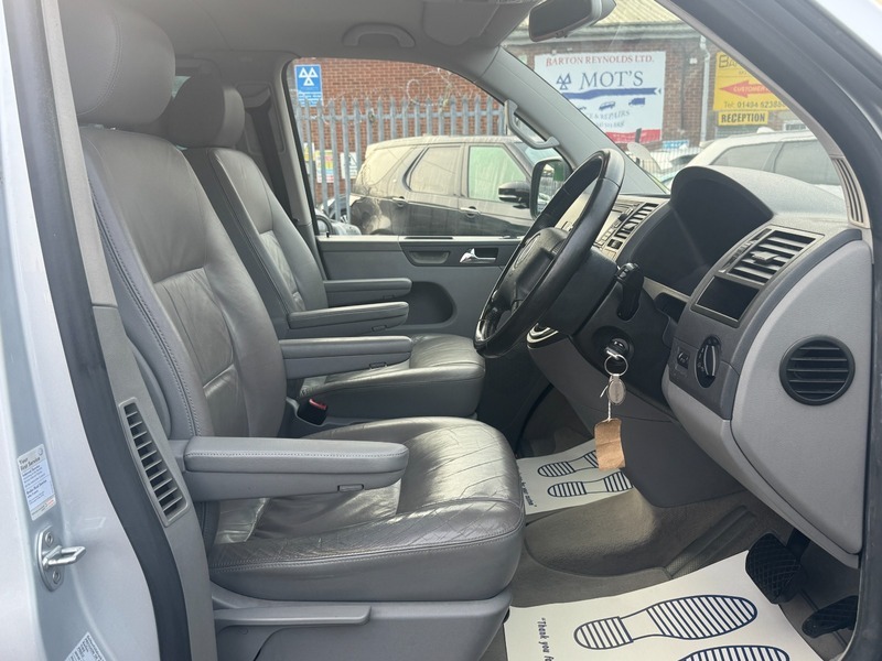 Volkswagen Caravelle 2.5 Tdi Pure Drive Executive Tiptronic Euro 4 Grey #23