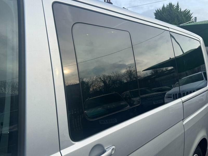 Volkswagen Caravelle Beige #14