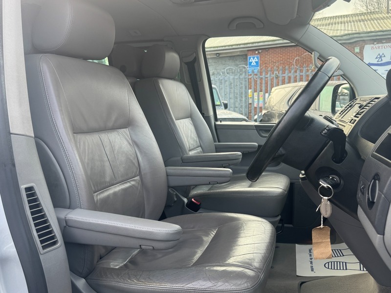 Volkswagen Caravelle 2.5 Tdi Pure Drive Executive Tiptronic Euro 4 Grey #24