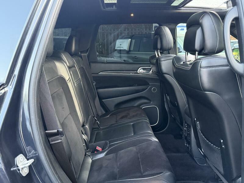 Jeep Grand Cherokee 3.0 Crd Summit Red #62