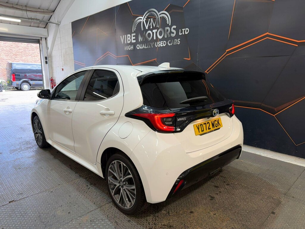 Toyota Yaris 1.5 Vvt-h Excel E-cvt Euro 6 Ss YD72WGK White #4