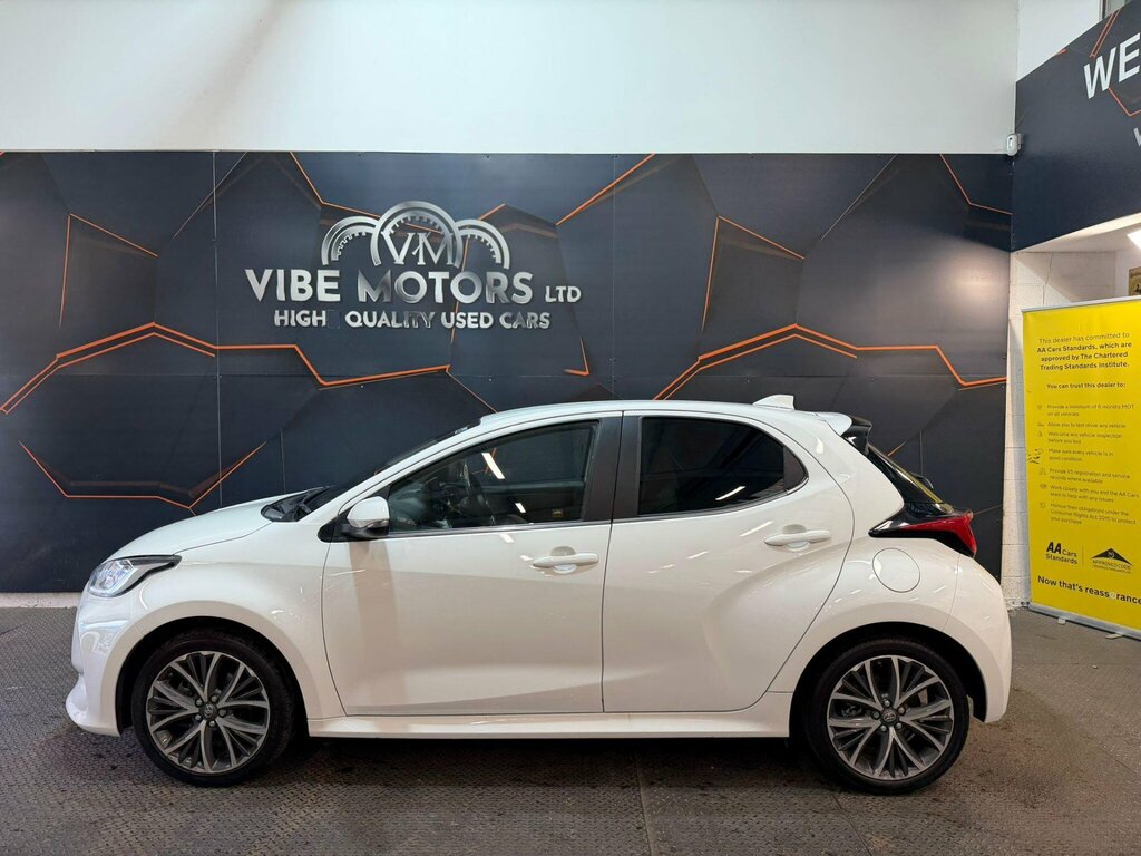 Toyota Yaris 1.5 Vvt-h Excel E-cvt Euro 6 Ss YD72WGK White #6