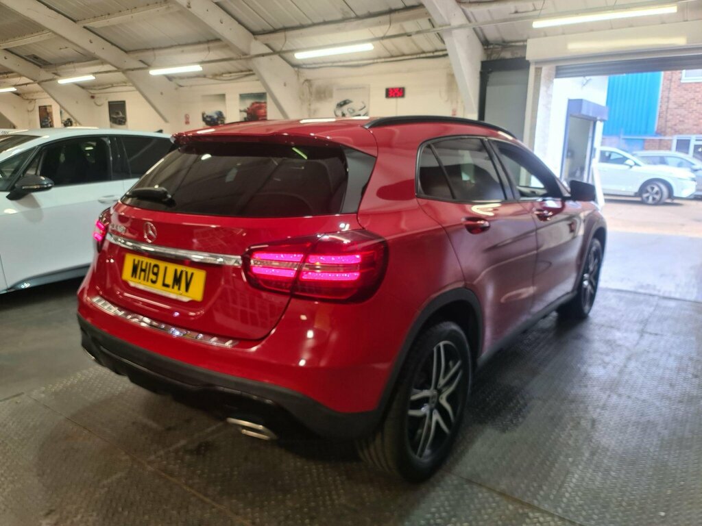 Mercedes-Benz GLA Class 1.6 Gla180 Urban Edition 7G-dct Euro 6 Ss Red #6