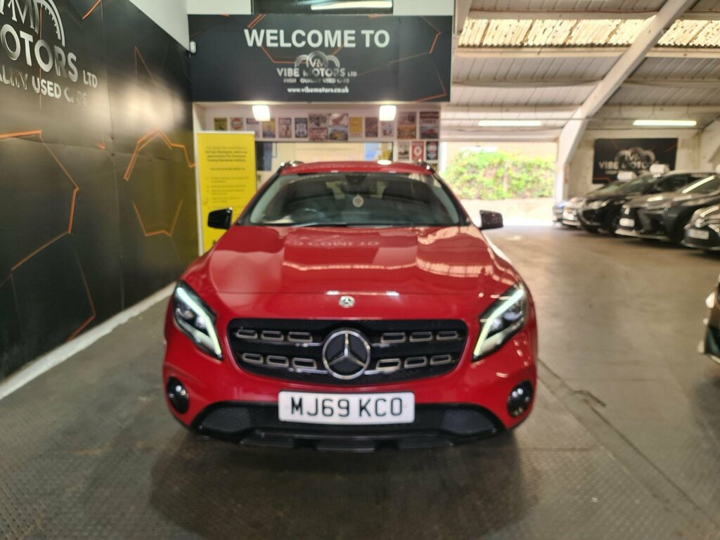 Mercedes-Benz GLA Class 1.6 Gla180 Urban Edition 7G-dct Euro 6 Ss Red #2