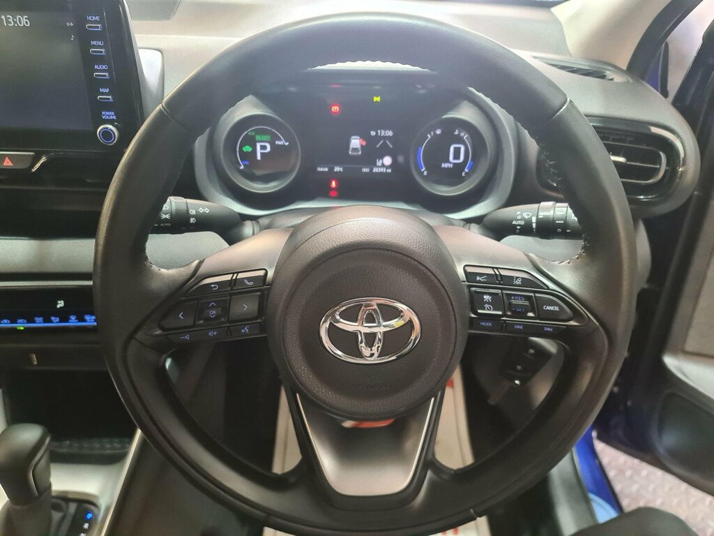 Toyota Yaris Excel Red #11