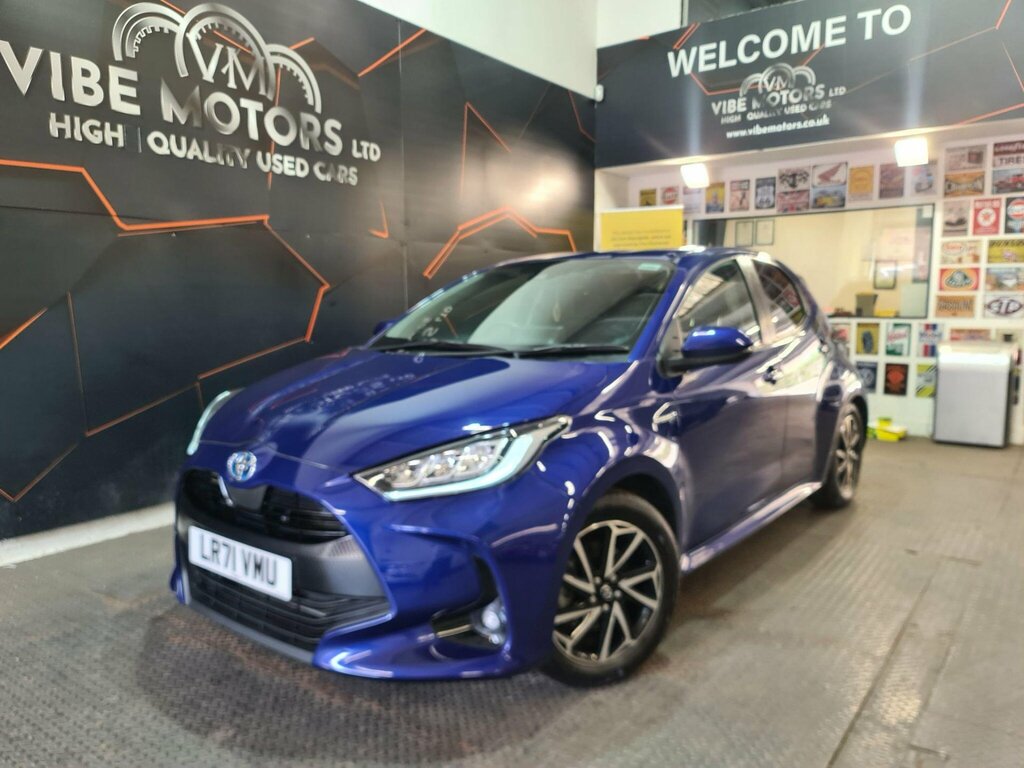 Toyota Yaris 1.5 Vvt-h Design E-cvt Euro 6 Ss Blue