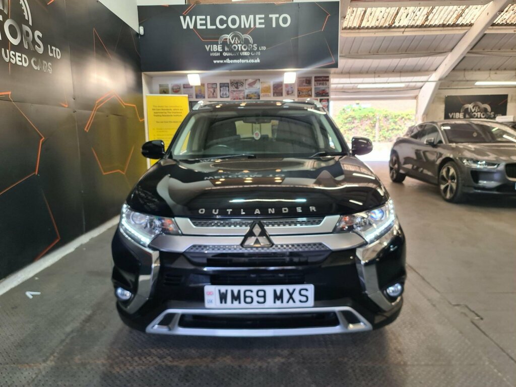 Mitsubishi Outlander 2.0 Mivec Design Cvt 4Wd Euro 6 Ss WM69MXS Black #2