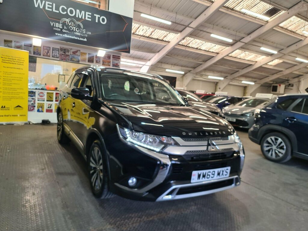 Mitsubishi Outlander 2.0 Mivec Design Cvt 4Wd Euro 6 Ss WM69MXS Black #3
