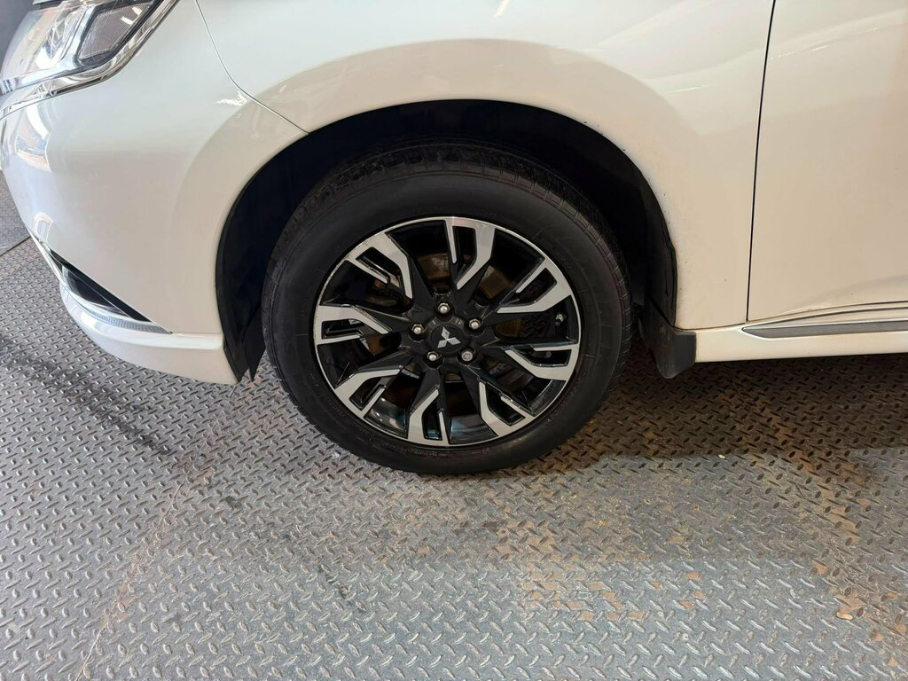 Mitsubishi Outlander Gx5h White #27