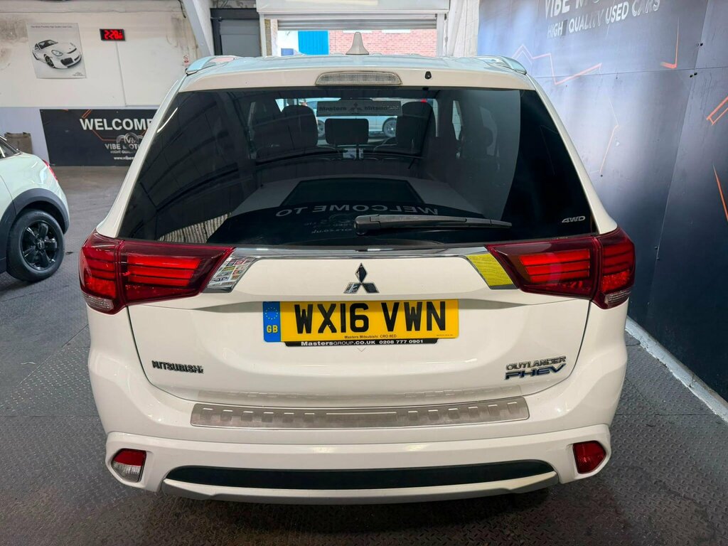 Mitsubishi Outlander 2.0H 12Kwh Gx4h Cvt 4Wd Euro 6 Ss White #6